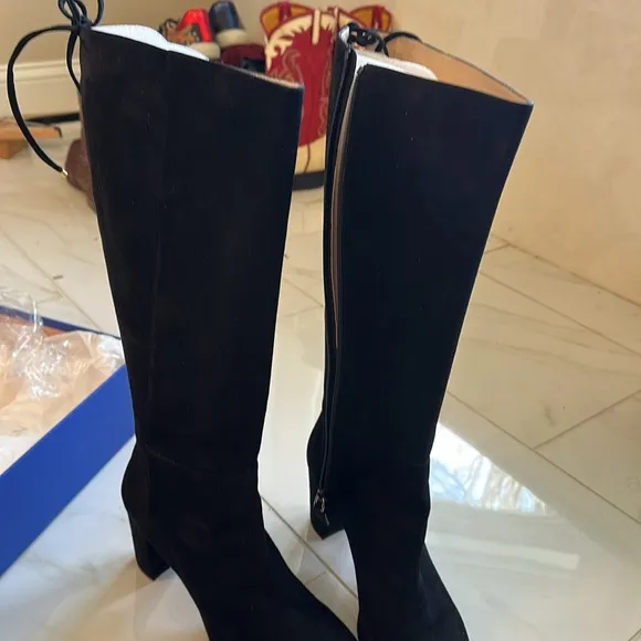 Stuart Wiseman Elegant Black Knee-High Boots