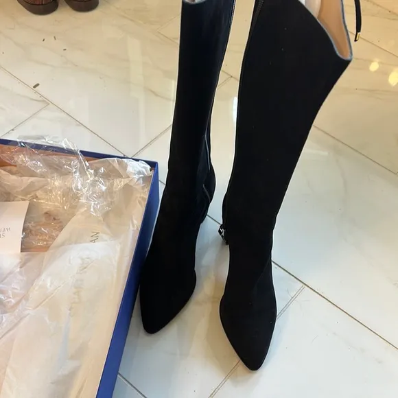Stuart Wiseman Elegant Black Knee-High Boots