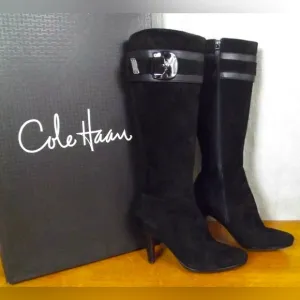 STUNNING NIKE AIR BY COLE HAAN SUEDE BOOTS! A CLASSIC