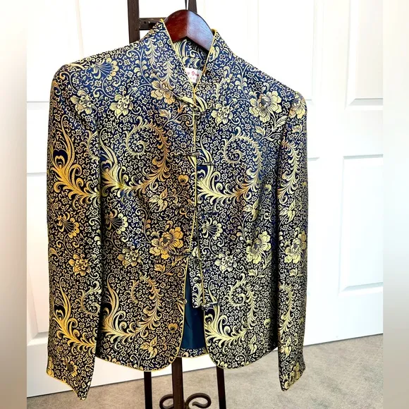Stunning traditional Chinese jacket in Blue and Gold