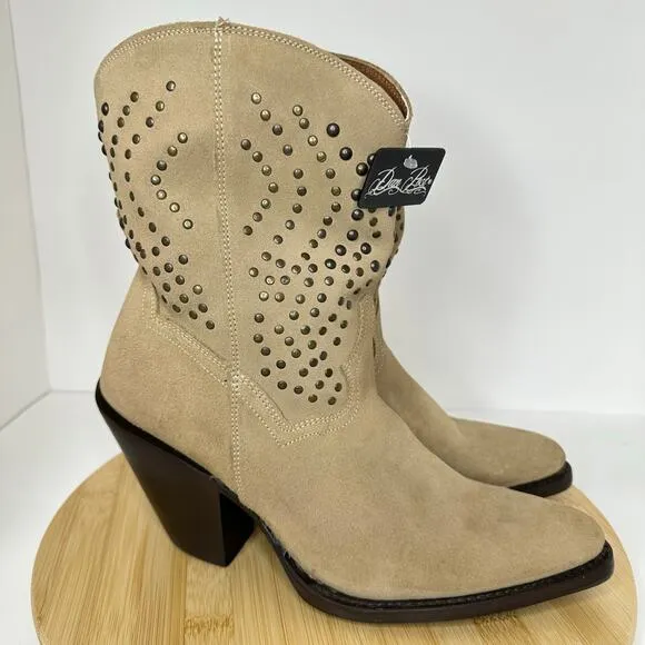 Sundance Catalog Dan Post Studded Cowboy Boots Tan Suede Size 9.5 NEW
