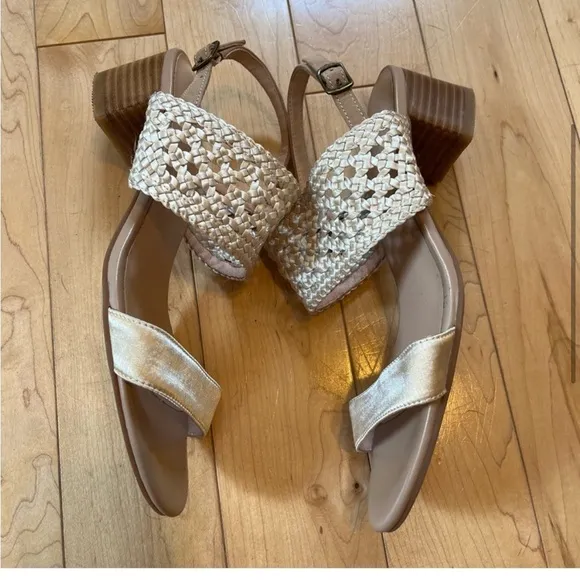 Sundance Leather and Woven Satin Cream colored stacked heel sandals size 39