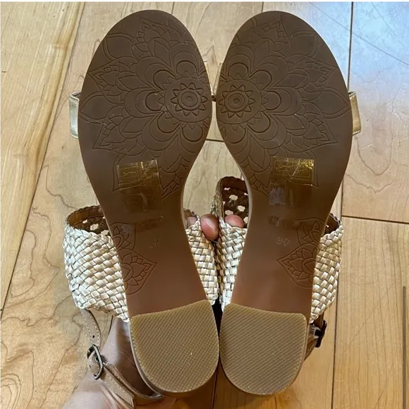 Sundance Leather and Woven Satin Cream colored stacked heel sandals size 39