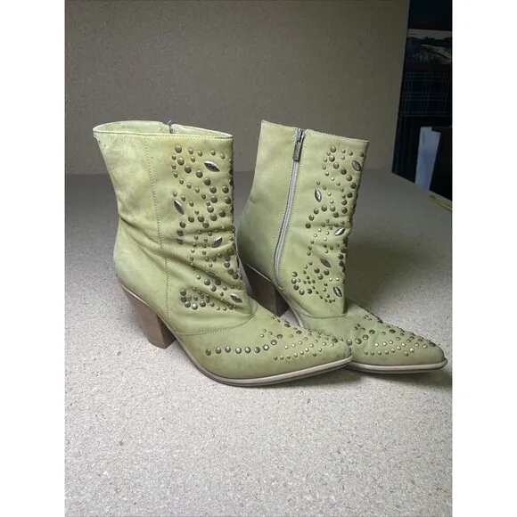 SUNDANCE- Los Cerrillos studded green leather western heeled boot Size EU 38 8.5