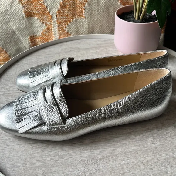 TALBOTS Moccasin shoes