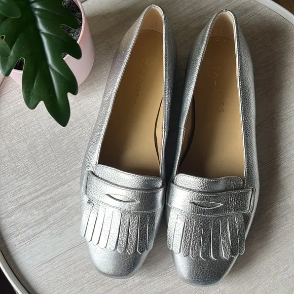 TALBOTS Moccasin shoes