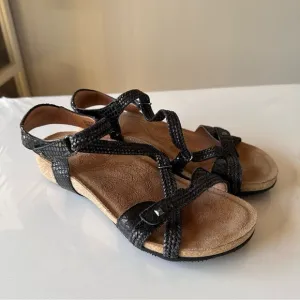 Taos Trulie Black Woven Braided Leather Strappy Sandals Sz 6-6.5 Cork Snake Skin