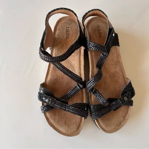 Taos Trulie Black Woven Braided Leather Strappy Sandals Sz 6-6.5 Cork Snake Skin