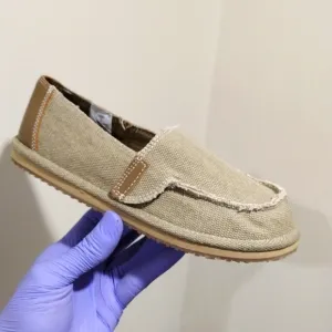 The Children's place Youth Boy - Size 3 Slip-on Shoes Tan &amp; Brown, With Velcro
