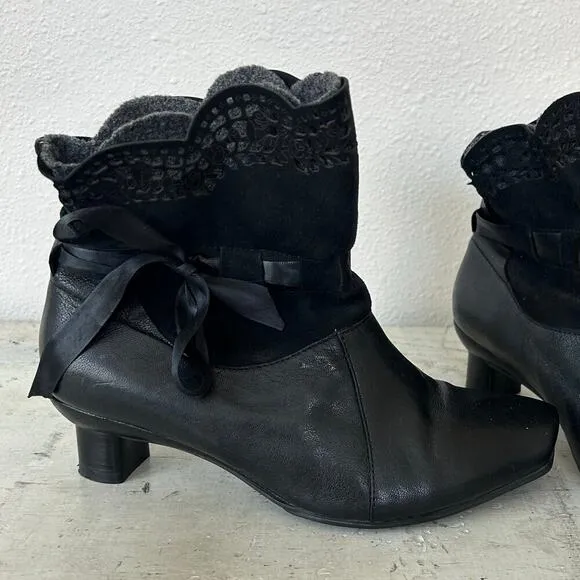 Think! Leather suede lace bow square toe block heel coquette prairie steampunk 7