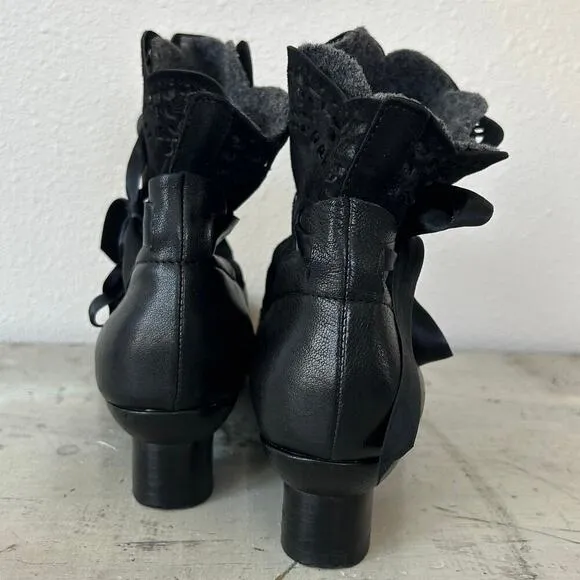 Think! Leather suede lace bow square toe block heel coquette prairie steampunk 7
