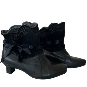 Think! Leather suede lace bow square toe block heel coquette prairie steampunk 7