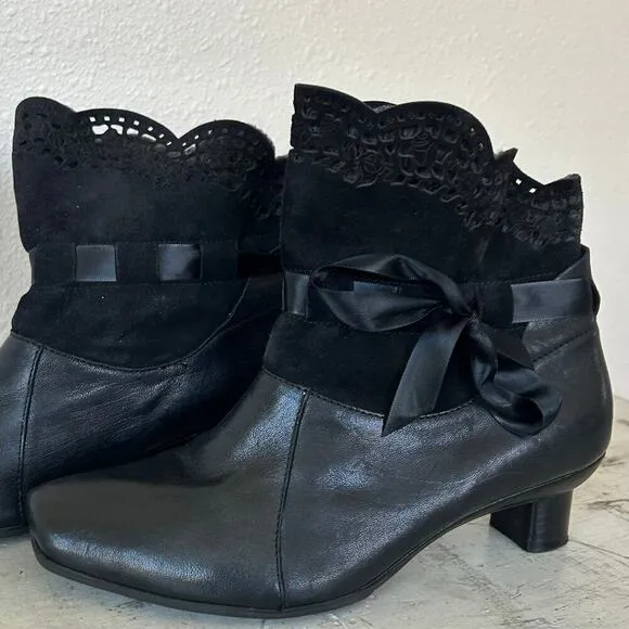 Think! Leather suede lace bow square toe block heel coquette prairie steampunk 7
