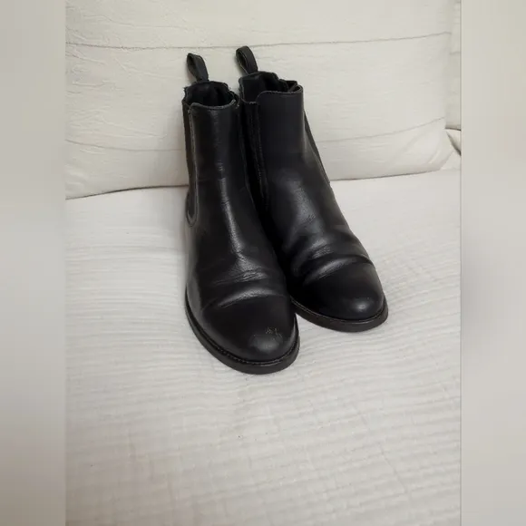 Thursday Boot Company Women's Black Leather Duchess Chelsea Size 7.5 Classic