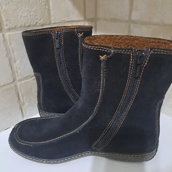 Timberland Black Suede Boots size 8