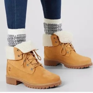 Timberland Brown Suede and Leather Fleece “Jayne”boots. Size 7