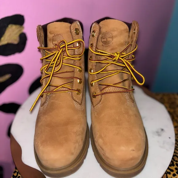 Timberland Tan Leather Boots 6.5 Women