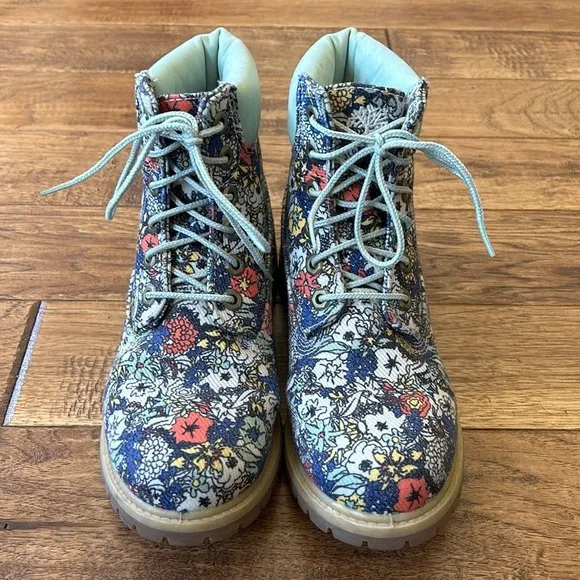 Timberland Women's 6 Inch Premium Fabric Boots Multicolor Floral Size 6.5