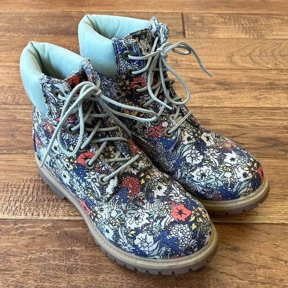 Timberland Women's 6 Inch Premium Fabric Boots Multicolor Floral Size 6.5
