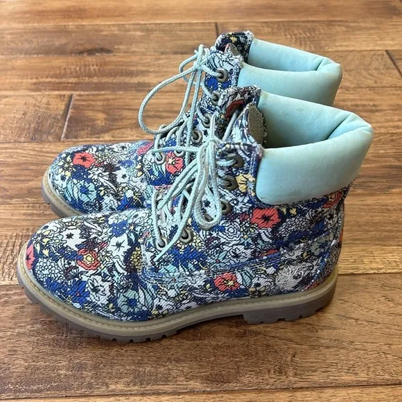 Timberland Women's 6 Inch Premium Fabric Boots Multicolor Floral Size 6.5