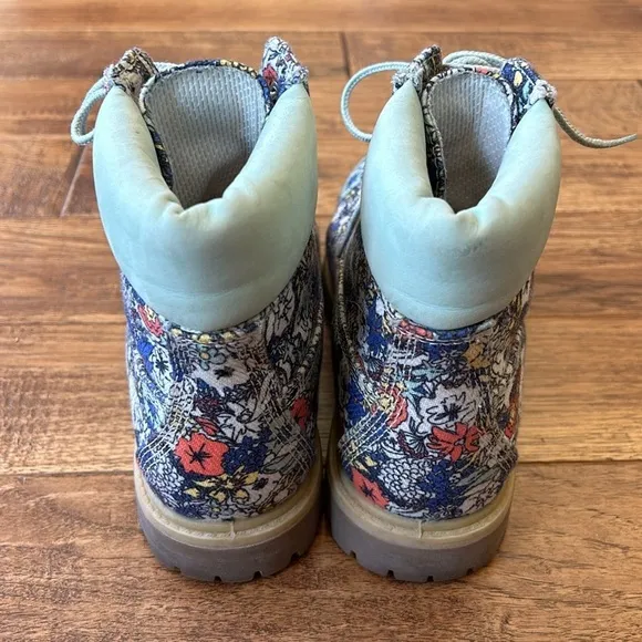 Timberland Women's 6 Inch Premium Fabric Boots Multicolor Floral Size 6.5