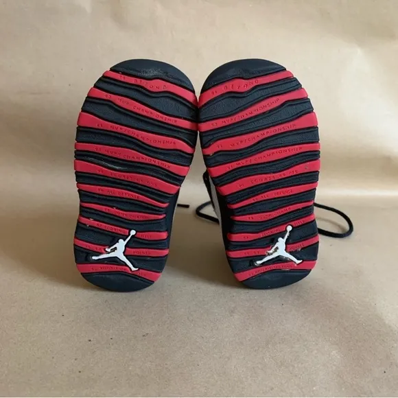 Toddler Retro Jordan 10s size 6