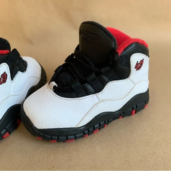 Toddler Retro Jordan 10s size 6