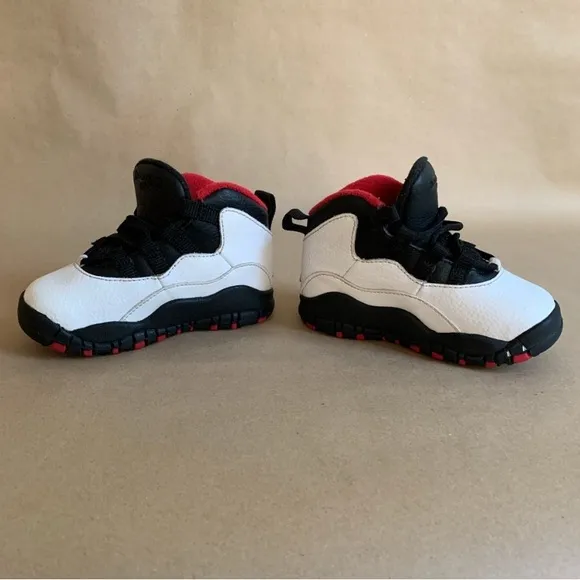 Toddler Retro Jordan 10s size 6