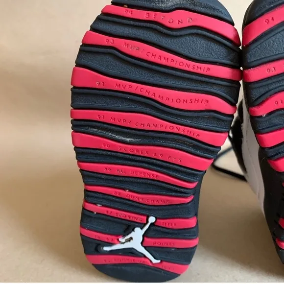 Toddler Retro Jordan 10s size 6