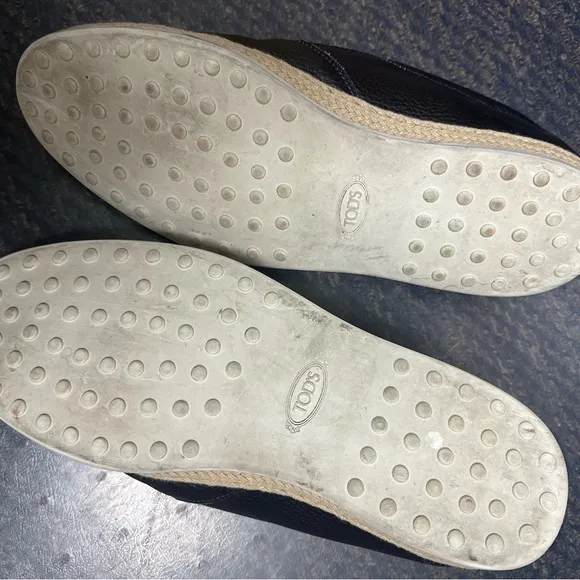 Tod's Men's Black Slip-On Shoes In excellent used condition.men’s size 7 1/2