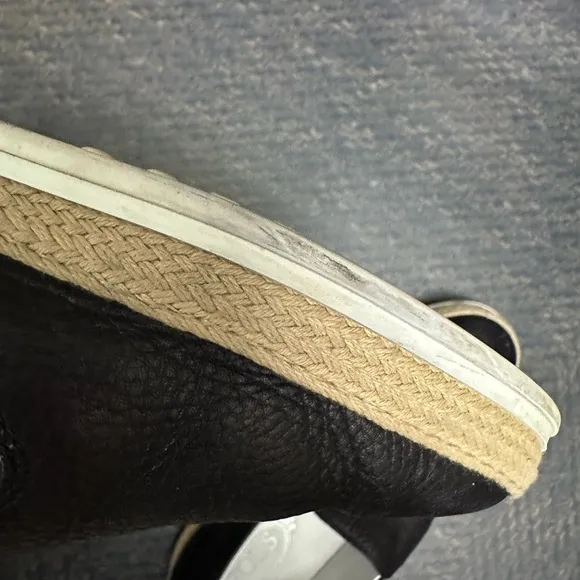 Tod's Men's Black Slip-On Shoes In excellent used condition.men’s size 7 1/2