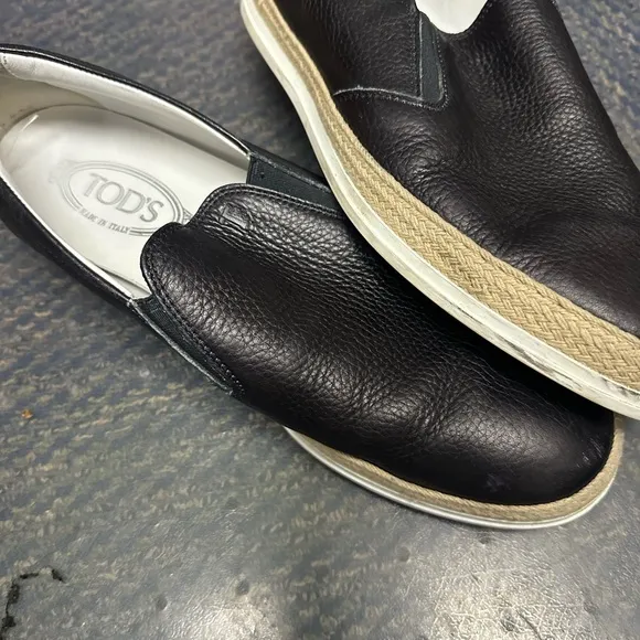 Tod's Men's Black Slip-On Shoes In excellent used condition.men’s size 7 1/2