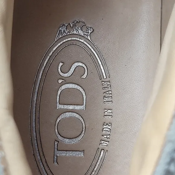 Tod’s Men's Chukka Boots Size 8 Tan Suede Leather