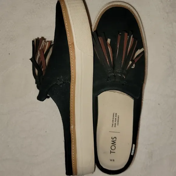 Toms mules slip-on leather shoes black tassels