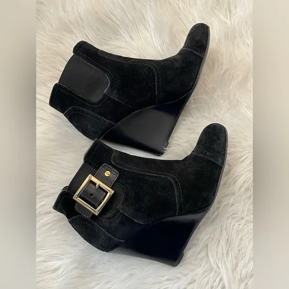 Tory‎ Burch Adrienne Wedge Booties in Black Suede Size 6