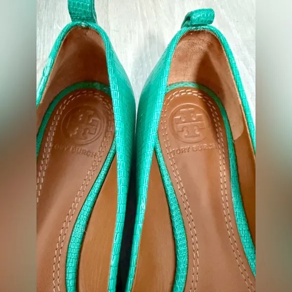 Tory Burch mint green Snake Skin Print Slip On Flats Shoes Size 6.5