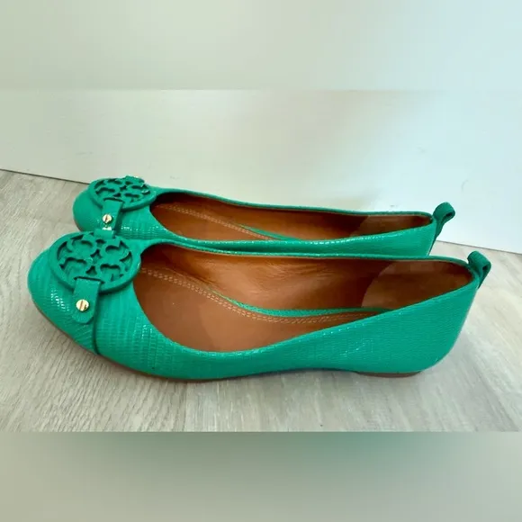 Tory Burch mint green Snake Skin Print Slip On Flats Shoes Size 6.5
