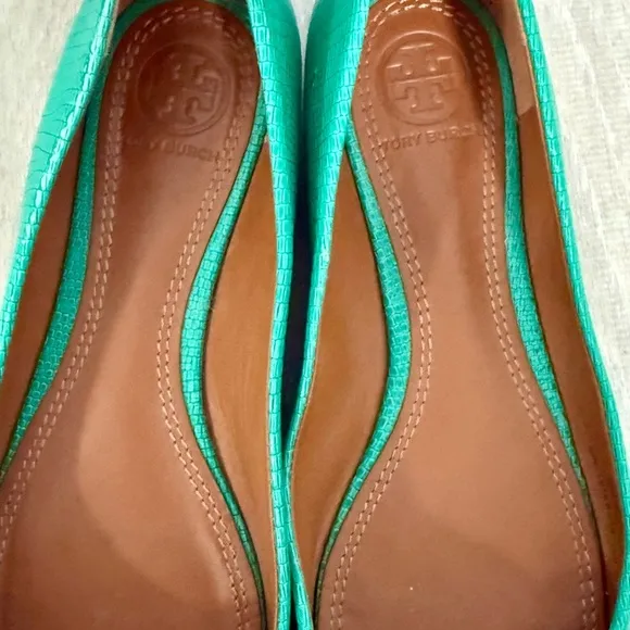 Tory Burch mint green Snake Skin Print Slip On Flats Shoes Size 6.5
