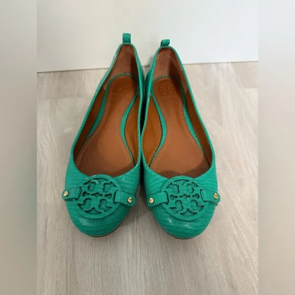 Tory Burch mint green Snake Skin Print Slip On Flats Shoes Size 6.5