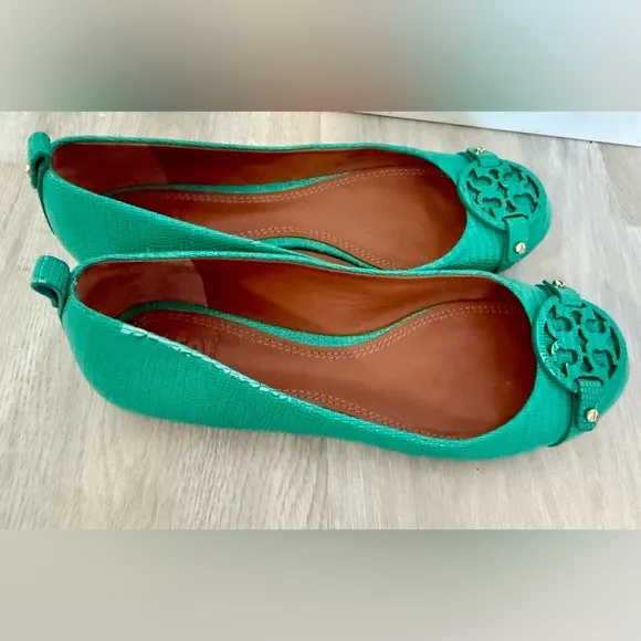 Tory Burch mint green Snake Skin Print Slip On Flats Shoes Size 6.5