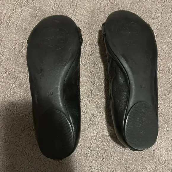 Tory Burch NOEL buckle black flats, size 6. EUC.