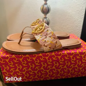 Tory Burch Women's Multicolor Flat Sandal Size 9 Casual Woven Design Gorgeous