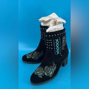 Trinity Ranch Western Embroidered Suede Boots Size 10 NWT – MSRP $164