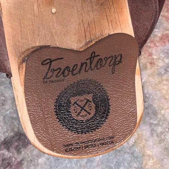 TROENTORPS of Sweden Brown Woven Leather Peep Toe Wooded Clog Sandals 36 (6)