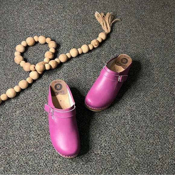 Troentorps Toffelfabrik Buckle Magenta Pink Authentic Swedish Clogs Shoes Sz 10