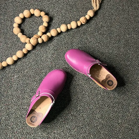 Troentorps Toffelfabrik Buckle Magenta Pink Authentic Swedish Clogs Shoes Sz 10