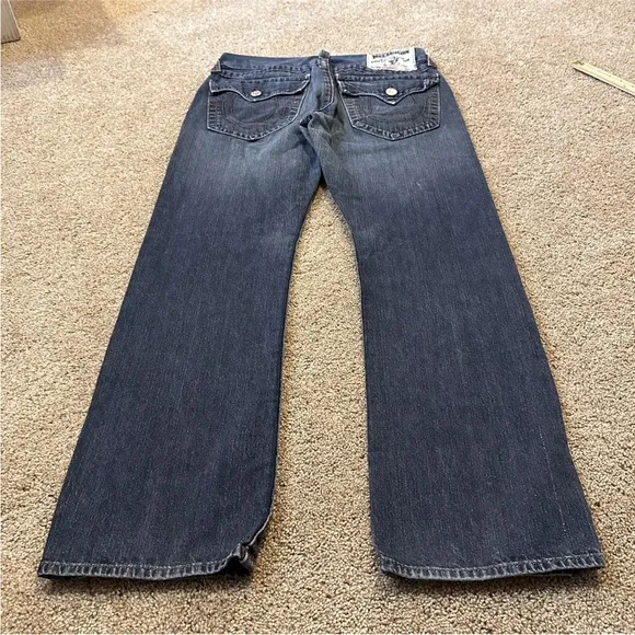 TRUE RELIGION Denim Jeans Blue Men's Size 32 #112790 Straight Leg Distressed EUC