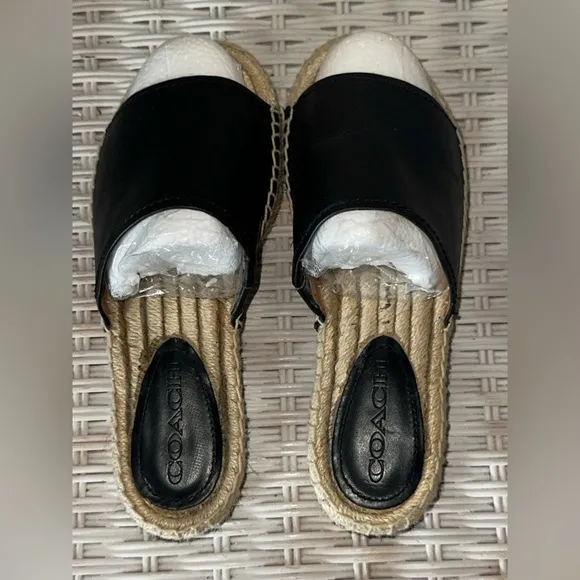 UEC Coach Black and Tan Espadrille Sandals SZ 6B