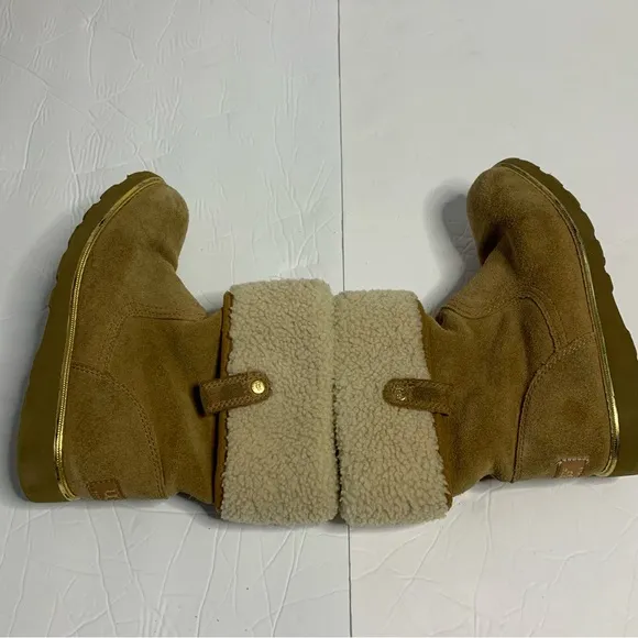 Ugg Australia Boots Callie Chestnut Suede Sheepskin 1005123K Youth SZ 4