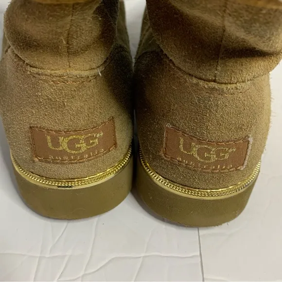 Ugg Australia Boots Callie Chestnut Suede Sheepskin 1005123K Youth SZ 4
